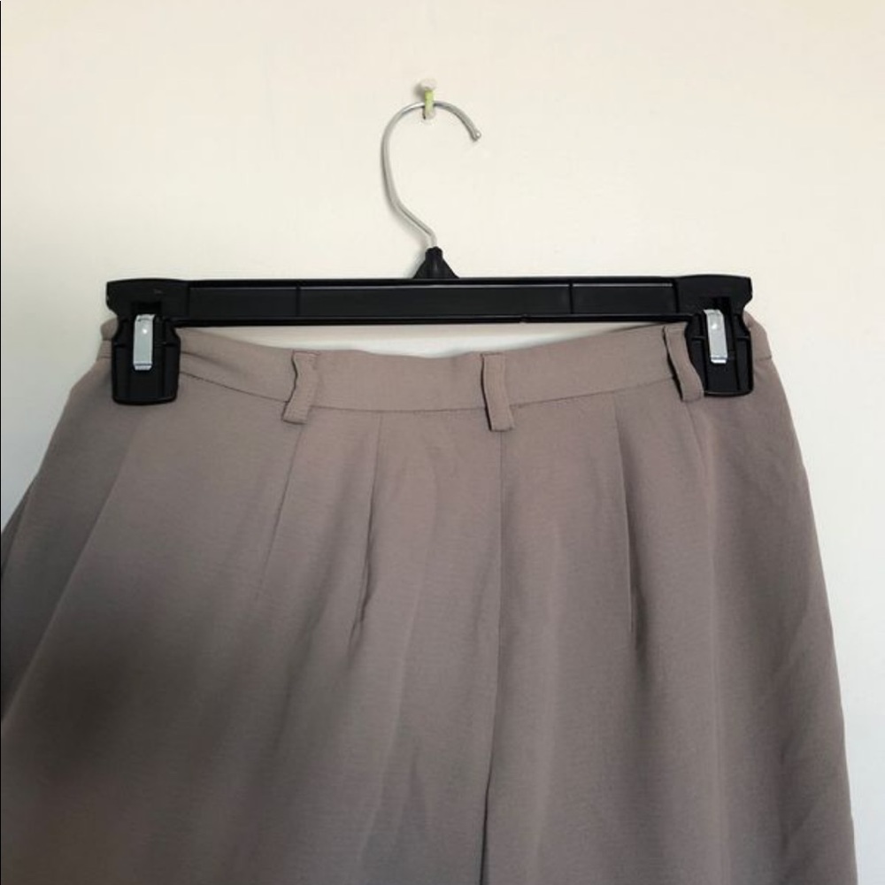 Beige pants! - Picture 3 of 3